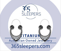 1 Pair 16G Titanium Ribbed Tear Drop Hinged Hoop Segment Rings Sleeper Earrings